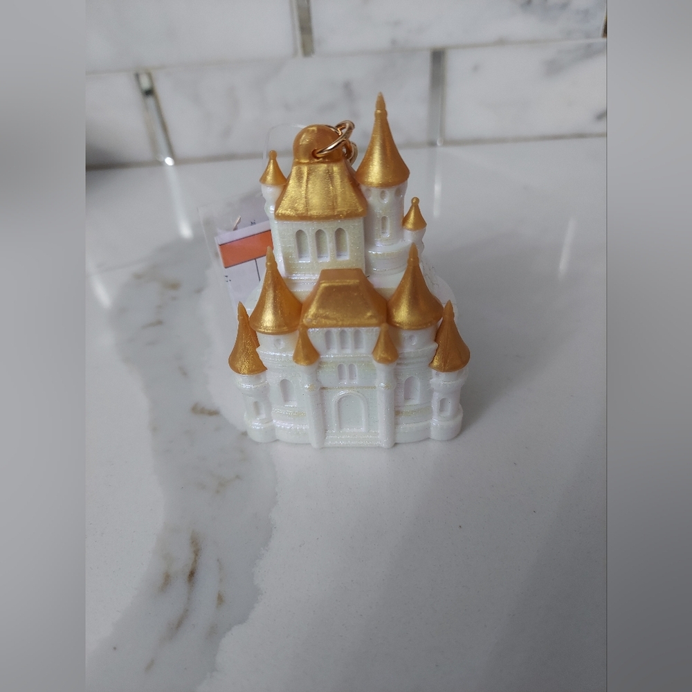Disney princess castle Lightup pocketback holder by bath and body works